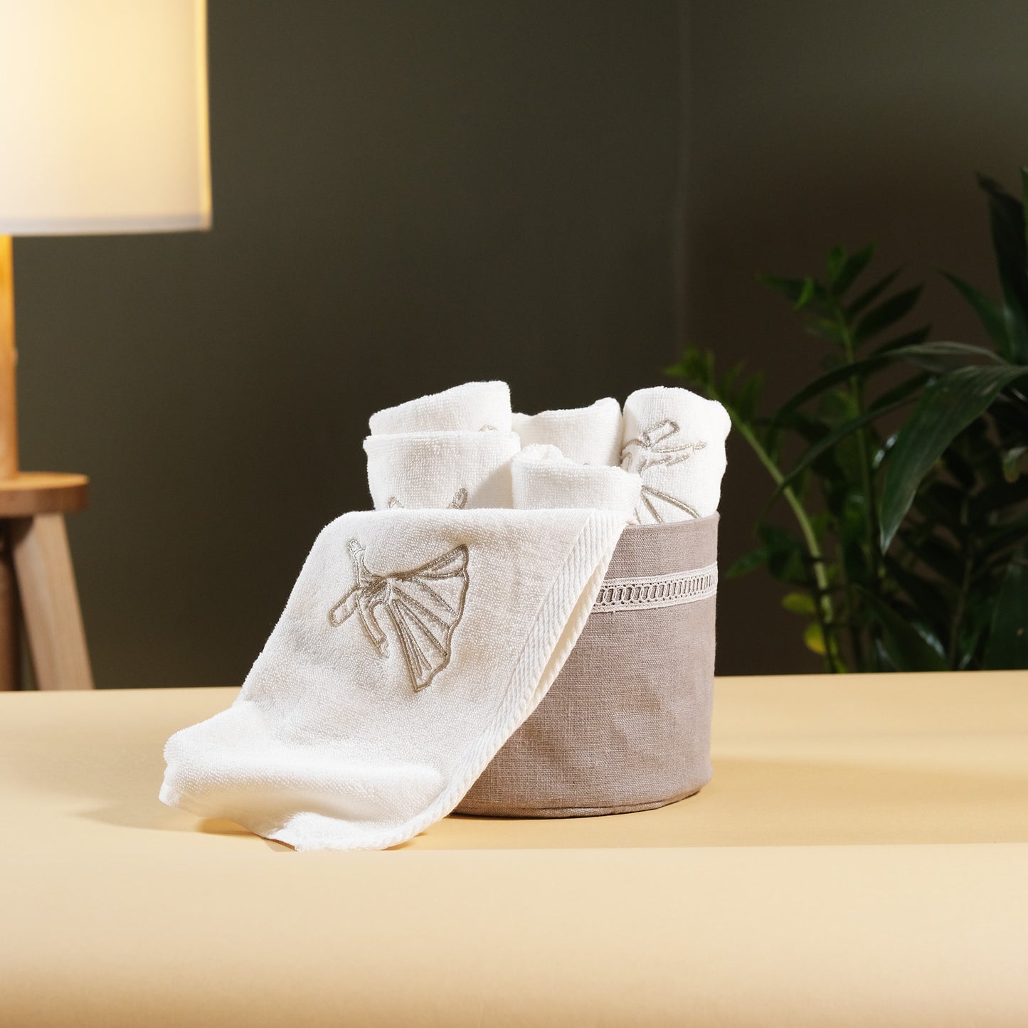 Towels Basket Set