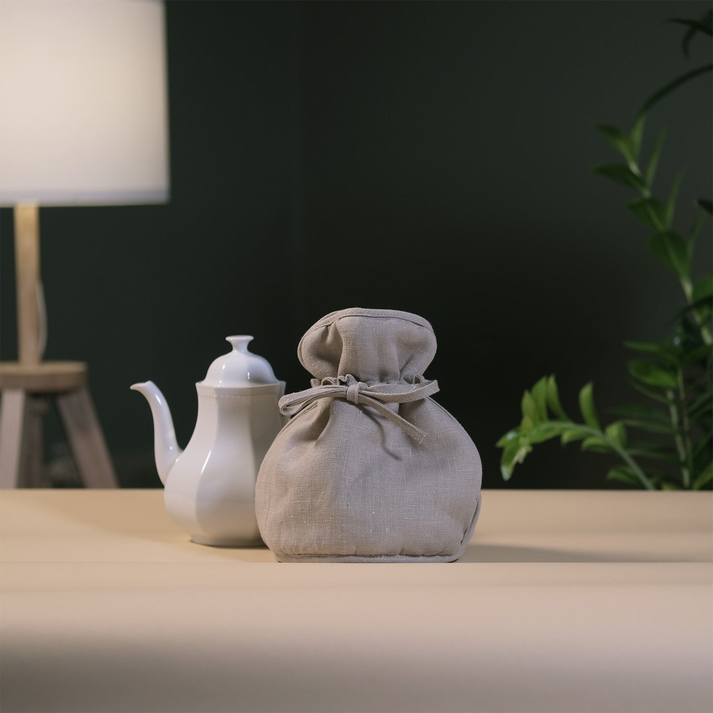 English Style Teapot Cover