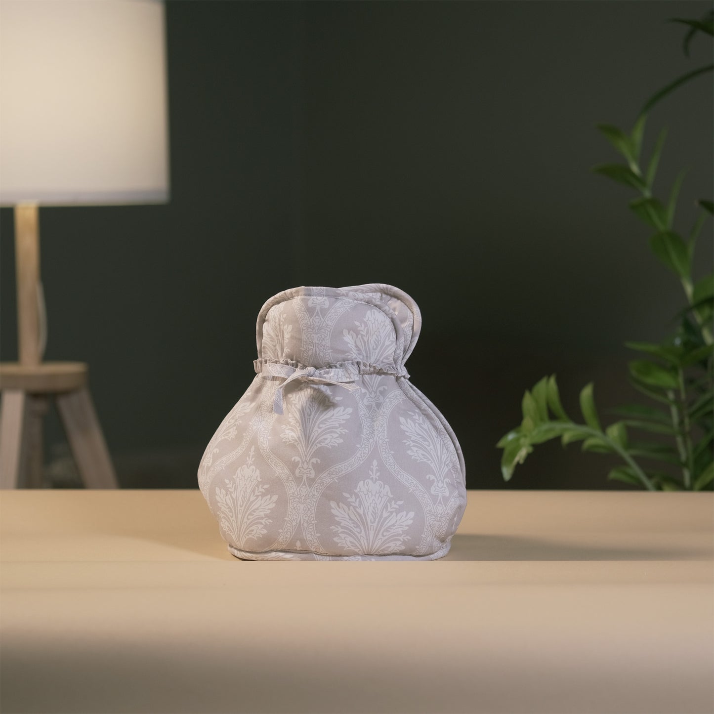 English Style Teapot Cover