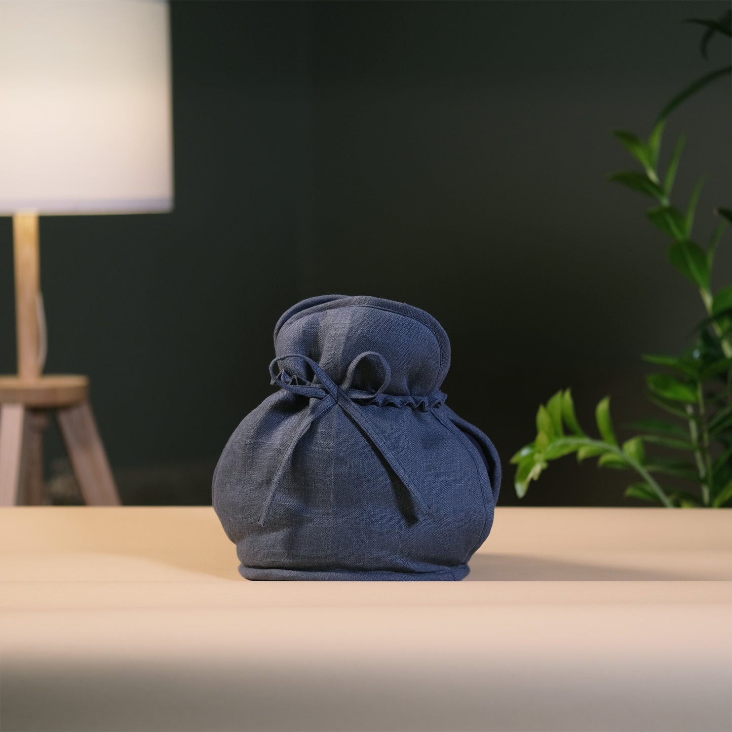 English Style Teapot Cover